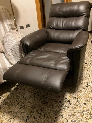 SILLON RECLINABLE ELECTRICO PIEL MARRON