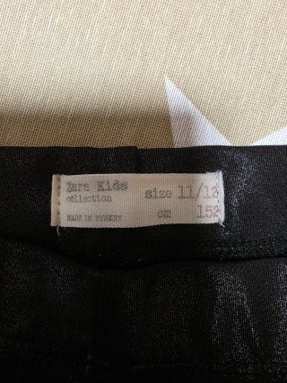 Leggings/pantalón negro efecto piel brillante