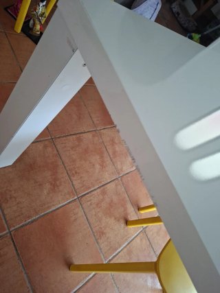 Mesa de comedor blanca