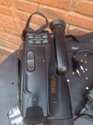 Videocámara Panasonic 8x Wide