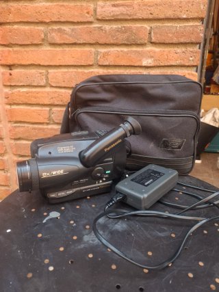 Videocámara Panasonic 8x Wide