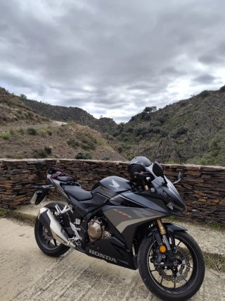 Honda CBR500R 2024 - 8000 km