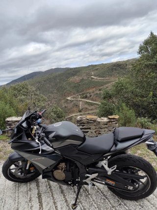 Honda CBR500R 2024 - 8000 km