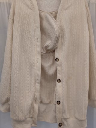 Chaqueta premamá y portabebé beige