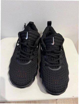 Nike Mind 002 Negro Hyper Crimson EU 38