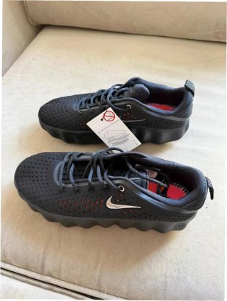 Nike Mind 002 Negro Hyper Crimson EU 42