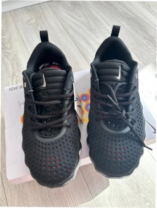 Nike Mind 002 Negro Hyper Crimson EU 42