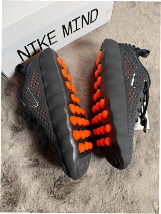 Nike Mind 002 Negro Hyper Crimson EU 41