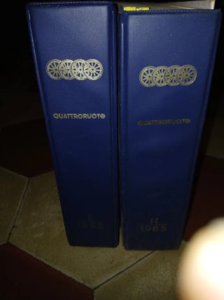 annata completa Quattroruote 1965 con raccoglitori