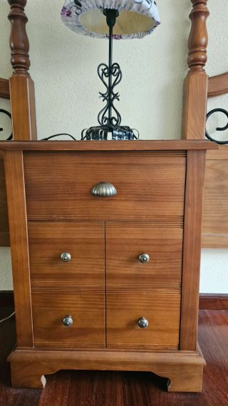 Cabeceros de cama de 90 + Mesita