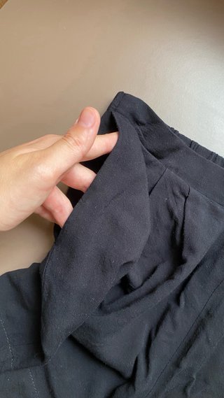 Pantalón corto negro suelto
