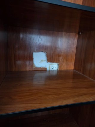 Dormitorio completo - armario, mesilla y cómoda