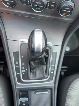 Volkswagen GOLF  7 2014 135 mil kilómetros
