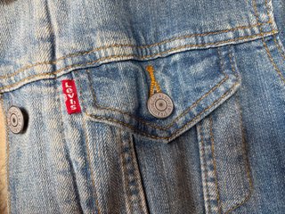 Cazadora Levi's vaquera con borreguito Talla XS