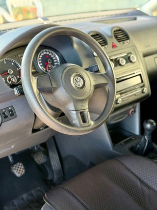 Volkswagen Caddy 2010