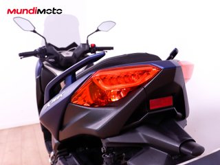 YAMAHA X-MAX 400 ABS