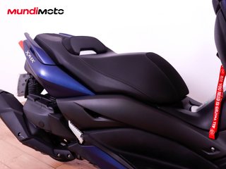 YAMAHA X-MAX 400 ABS