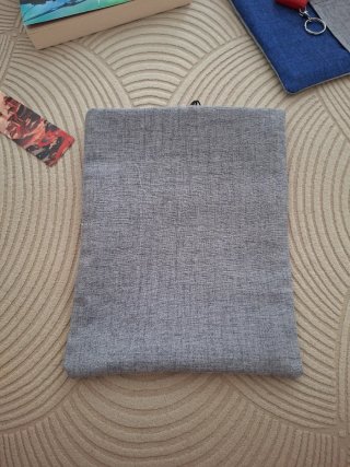 Portalibro - book sleeve fatto a mano in stoffa