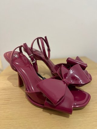 Tacones Zara Lazo Morado Talla 37