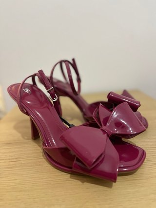 Tacones Zara Lazo Morado Talla 37