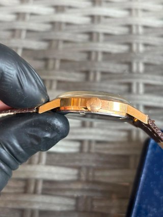 Zenith estilo "Calatrava" chapado en oro años 60