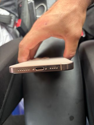 iPhone 16 Pro Max 256GB - salud de batería 93%
