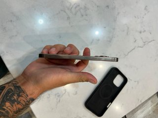 iPhone 16 Pro Max 256GB - salud de batería 93%