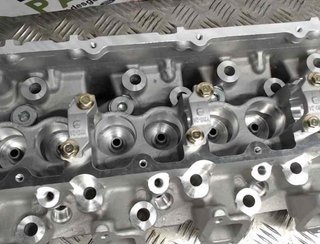 Culata toyota 1110169175 land cruiser (j9) 384375