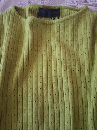 Jersey Zara verde acanalado manga acampanada
