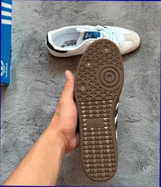 Adidas Samba Talla 45 Blancas y Negras