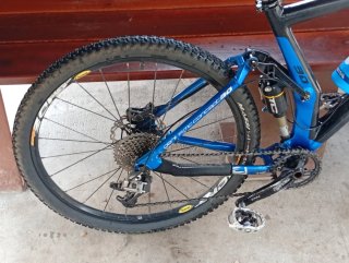 Bicicleta Scott Genius MC Concept 30 Carbono