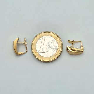 Pendiente de oro de 18k con Piedras. 2 gr.