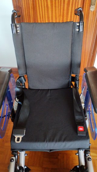 Silla de ruedas eléctrica Ayudas Dinámicas R200