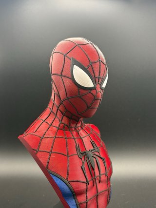 Busto Spiderman 3D Marvel 20cm