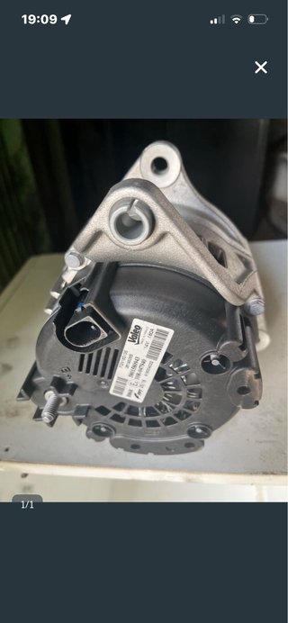 Alternador Iveco Nuevo referencia 5801580943