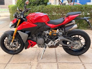 Ducati Streetfighter V2 S Roja