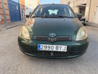 Toyota Yaris 2002 1.0 gasolina