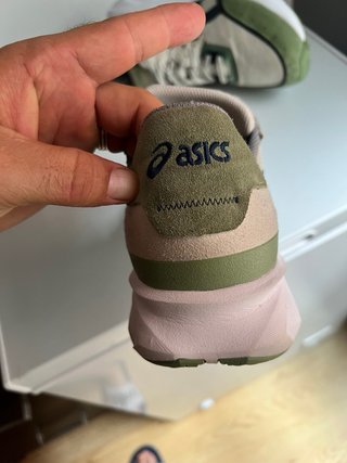 Zapatillas Asics Beige y Verde