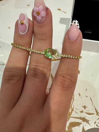 Pulsera Bridgerton Oro y Piedras Verdes