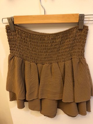 Conjunto top y falda marrón