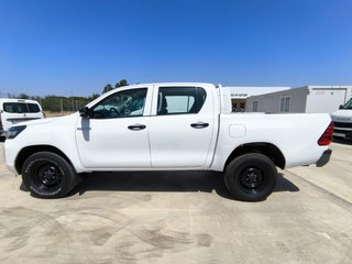 TOYOTA HILUX 2.4 D4D 150CV DOBLE CABINA GX