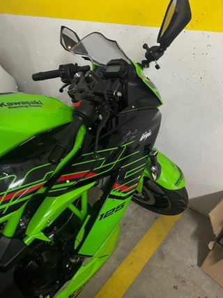 Kawasaki Ninja 125 2024 accidentada - negociable