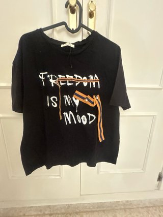 Camiseta Zara Negra Freedom is my Mood