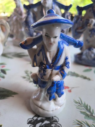 Figuras de porcelana,chinos pescadores (3 uds)