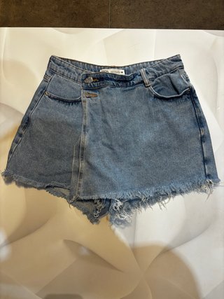 Falda pantalón vaquera Zara