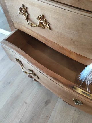 Cómoda Provenzal Francesa Restaurada
