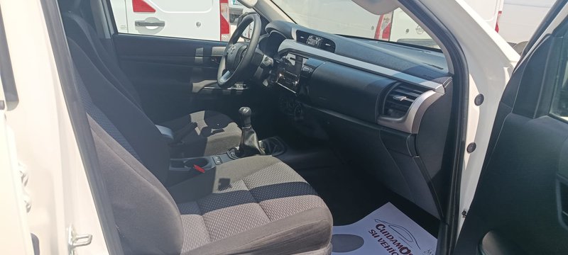 Toyota Hilux 2021, foto 2