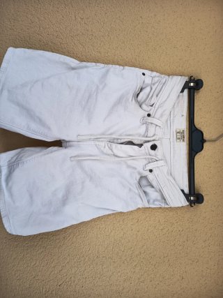 Pantalón corto Pull&Bear chico blanco