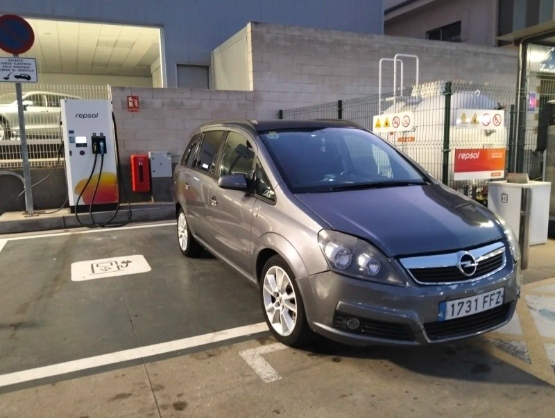 Opel Zafira 2007 vendo o cambio - foto 1