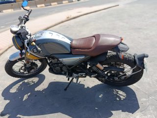 Mondial HPS 125 Naked Marrón/Gris
